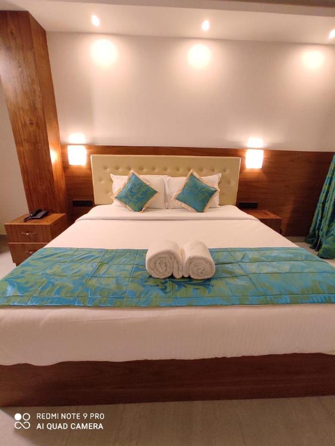 Hotel De Pebbles Hope Town Extérieur photo